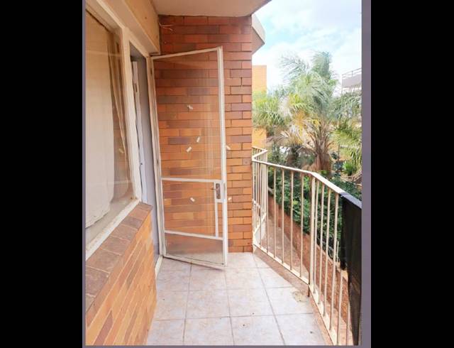 1 BEDROOM PROPERTY TO RENT IN DIE BULT